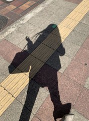 明るいうちに足早に帰宅