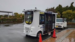 自動運転バス