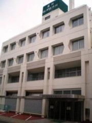 病院経営って難しいみたいやのぉ。