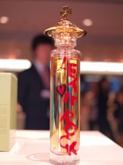 恋人につけてほしい香水は？