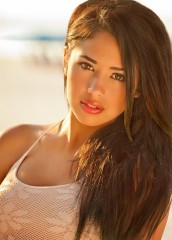 Jasmine V