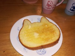 ねこねこ食パン