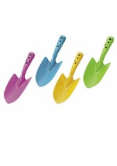 スコップとシャベル