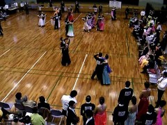 明日　彼女がお見合い