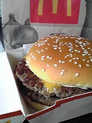 マックでご飯。