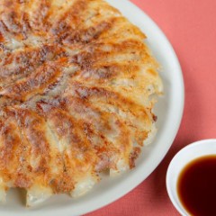 今日は餃子パーティーです。