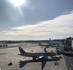 転職してますね