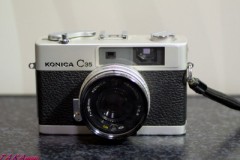 コニカC35