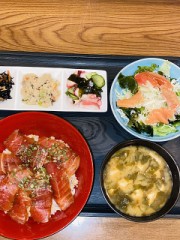 オラの肉棒食べますかw