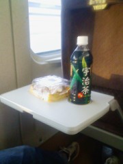 はぢめてこの街でキミと迎えた朝、やっぱりキミは同じように改札の向こうへ消えていった