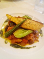 なにもこんな、とっておきかもしれない日に、なんでもないボクにそんなことを云うなんて・・・