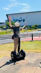 おじさん、はしゃぐ