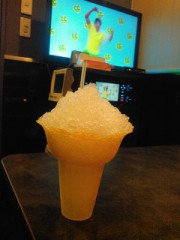 カラオケ屋より、涼しさをお届け。