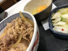 昼メシ