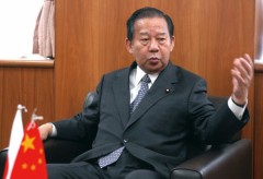 二階俊博総務会長が、来月14－16日に最大1000人の訪問団を 率いて来韓