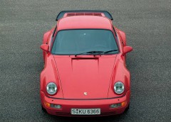 自分の好きな車はポルシェ964です。