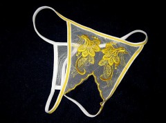 4th　Roppongi　Part　18  ソファの上の若い女蛇に くねくねと