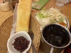 ささやかな人生が灯る街あかり