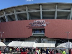 甲斐心愛さんはワンバウンドでした