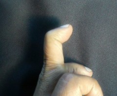 かわった指