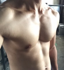 ひまひま@(・●・)@