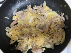 今日はフライパンで