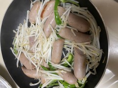 今日はフライパンで