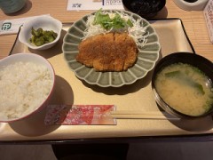 今日のお昼は仕事のついでに
