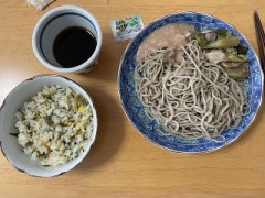 今日も蕎麦