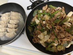 今日は回鍋肉と餃子を作って