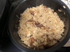 今日は、炊き込みご飯と豚汁を作って