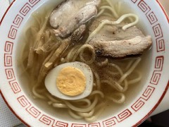 今日の昼は生姜ラーメンを作って