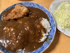 今日はカレーで