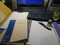 ルーズリーフとノート