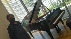 【P.14】工芸品としてのピアノ！そして "Je suis Lindor"