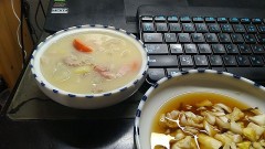 北海道シチュー風ごった煮（鍋の中ではみな『平等！』 (^_^)