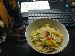 タコを愛でる日本人？（フランス人も一部では食べますよ～）
