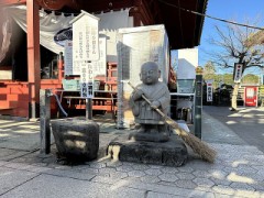 名所には寄ってきました