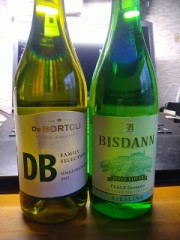 コンビニワインの棚が一新