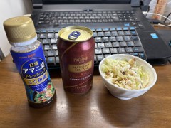 千切りキャベツが美味しい