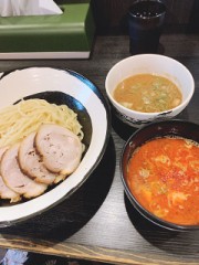 つけ麺食べに。