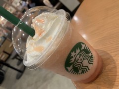 久しぶりにスタバ行きました(^o^)