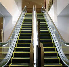 【お題日記】エスカレーター歩いてる？