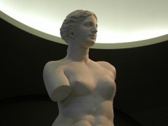 イタリア製の紳士服をみてきました。