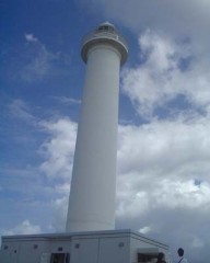 イタリア製の紳士服をみてきます。バーゲンですね。