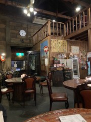 玉ねぎ倉庫跡地でランチ