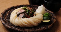 「かあさん、うどん！」　母はうどんでない