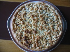 クランブルアップルパイ　焼きあがって完成しました。