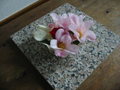 【お題日記】どんな腕時計使ってる？　　小型で薄くて軽いやつ！