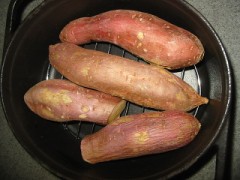 焼き芋作ってみました。